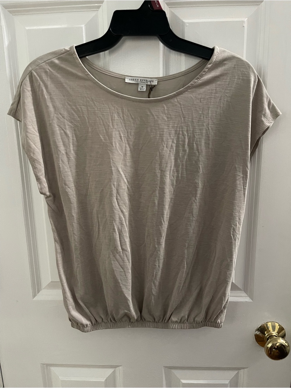 Green Envelope Women's Taupe Short Sleeve Elastic-Hem Tee
